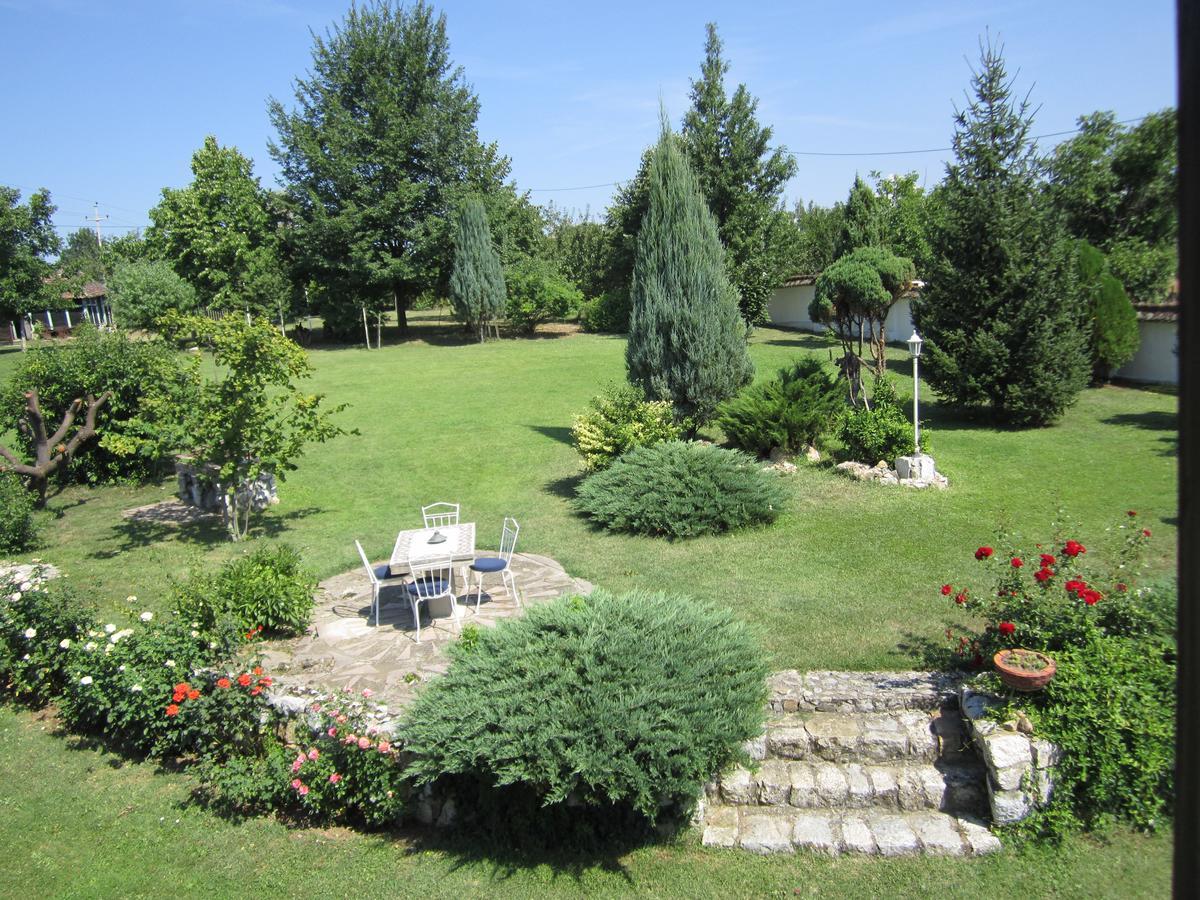 Guest House Vila Albedo Varna ภายนอก รูปภาพ